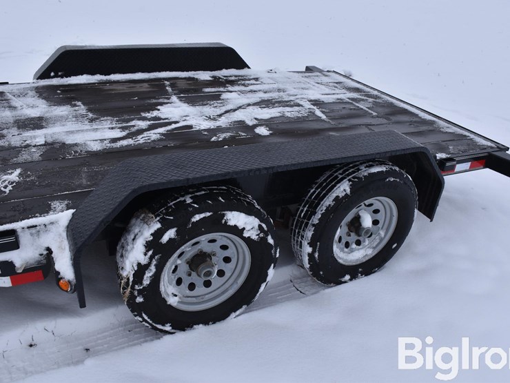 2015-load-trail-t/a-trailer-image-17