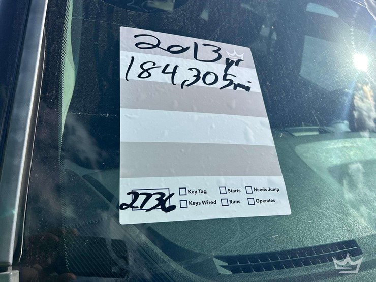 2013-ram-1500-crew-cab-pickup-truck-image-21