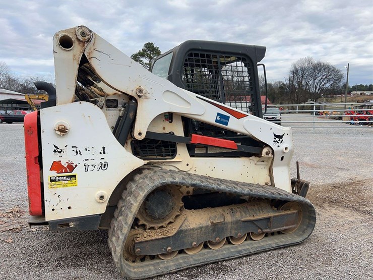 2019-bobcat-t770-image-16