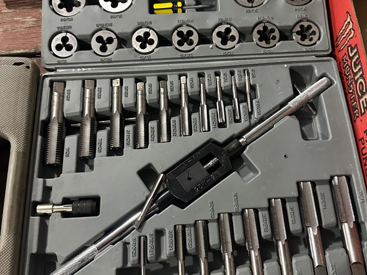 tap-&-die-set-image-1