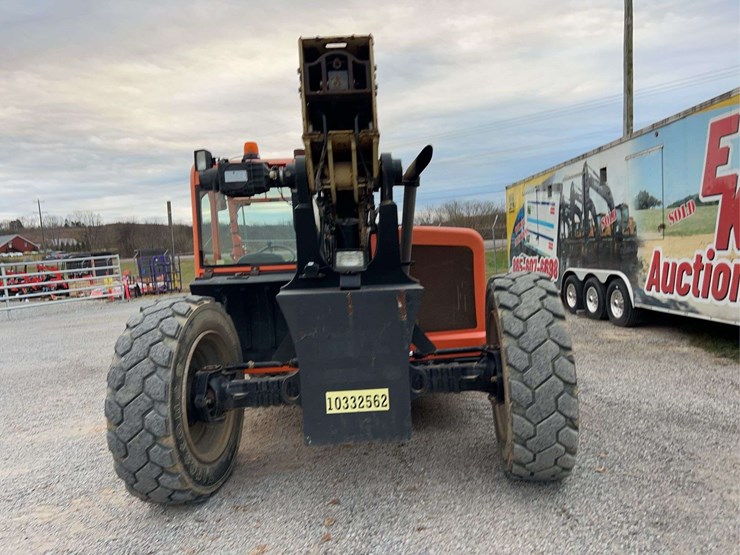 2015-jlg-g6-42a-image-21