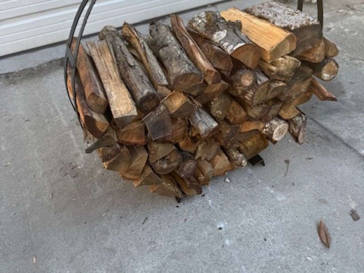unused-iron-firewood-holder-image-3