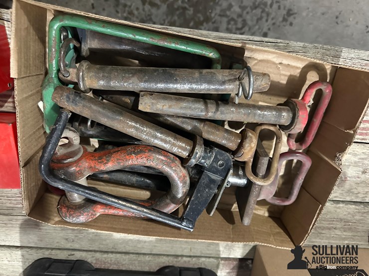 flat-of-hitch-pins-image-1