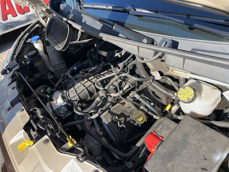 2019-ford-transit-image-49