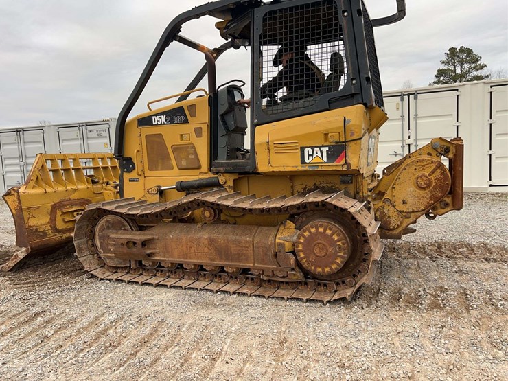 2015-caterpillar-d5k2-lgp-image-35