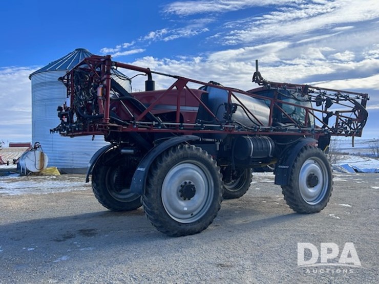 case-ih-patriot-3330-image-9