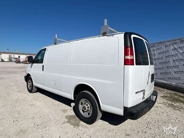 2008-gmc-2500-image-4