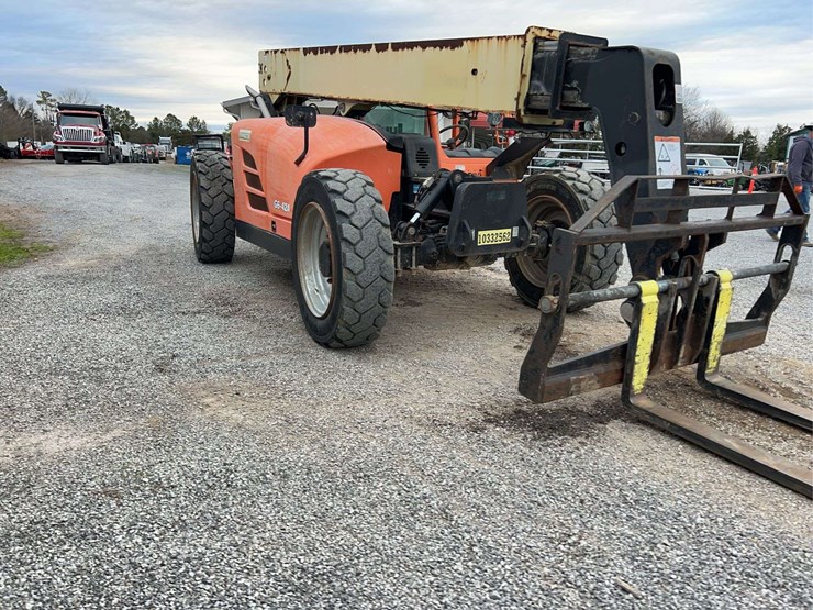 2015-jlg-g6-42a-image-12