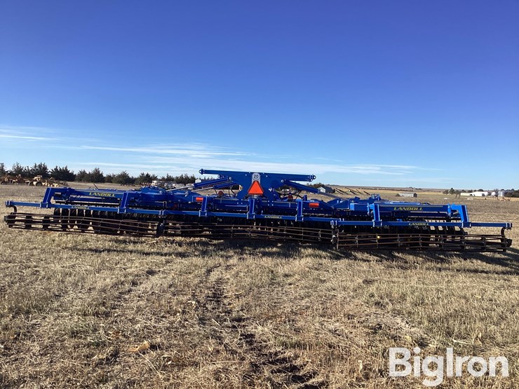 2023-landoll-7530-32-image-6