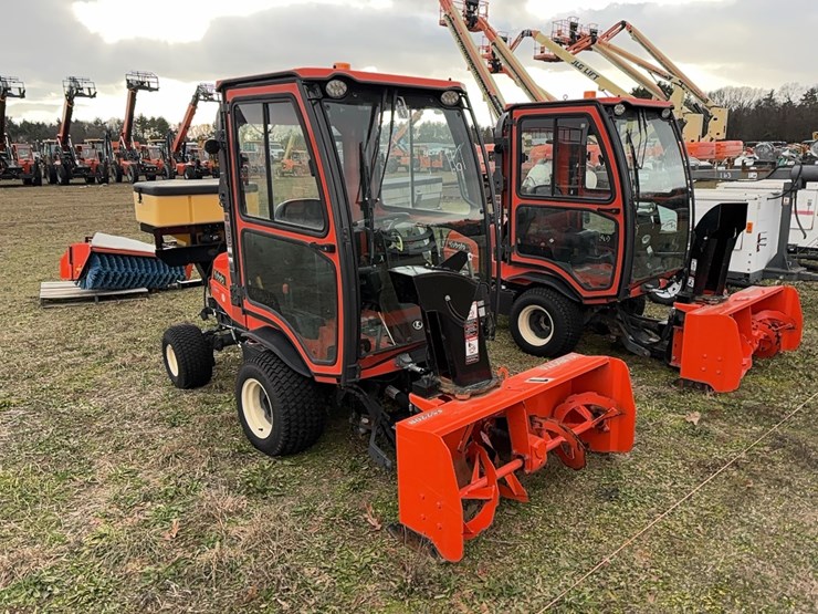 2022-kubota-f2690-snow-utility-tractor-sn:14383-image-2