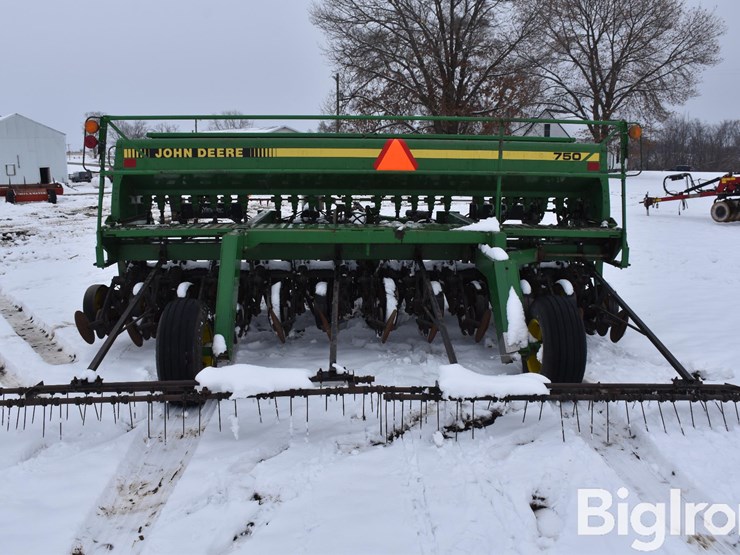 john-deere-750-image-6