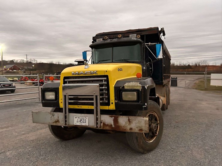 1995-mack-rd688s-image-4