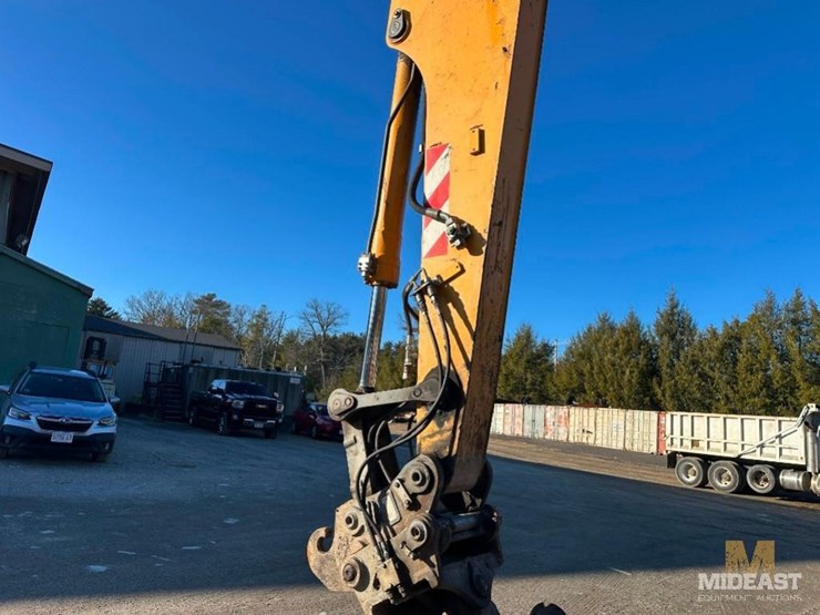 2012-liebherr-924c-wheeled-excavator-image-16