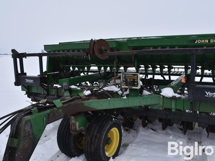 john-deere-750-image-11