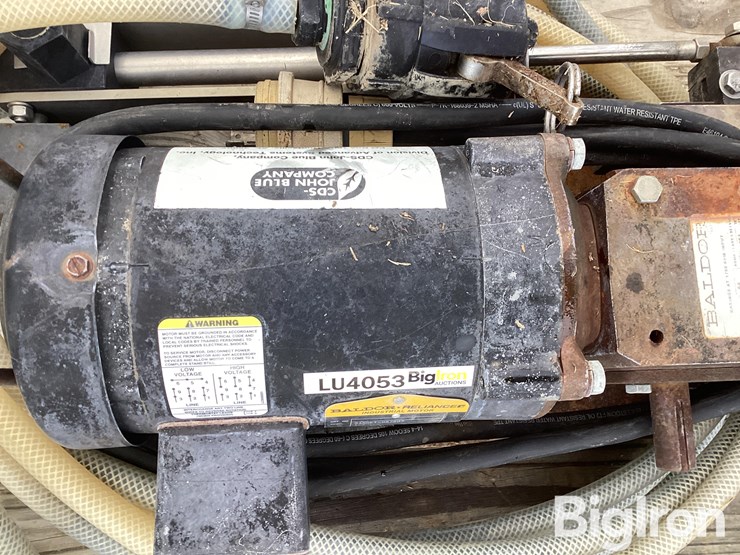johnson-blue-fertilizer-pump-image-18