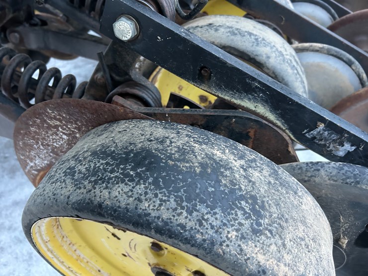 john-deere-750-image-11