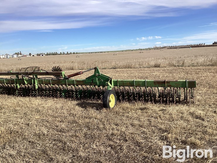 john-deere-400-image-3