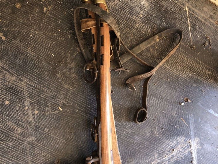antique-horse-collar-w/-hames-image-2