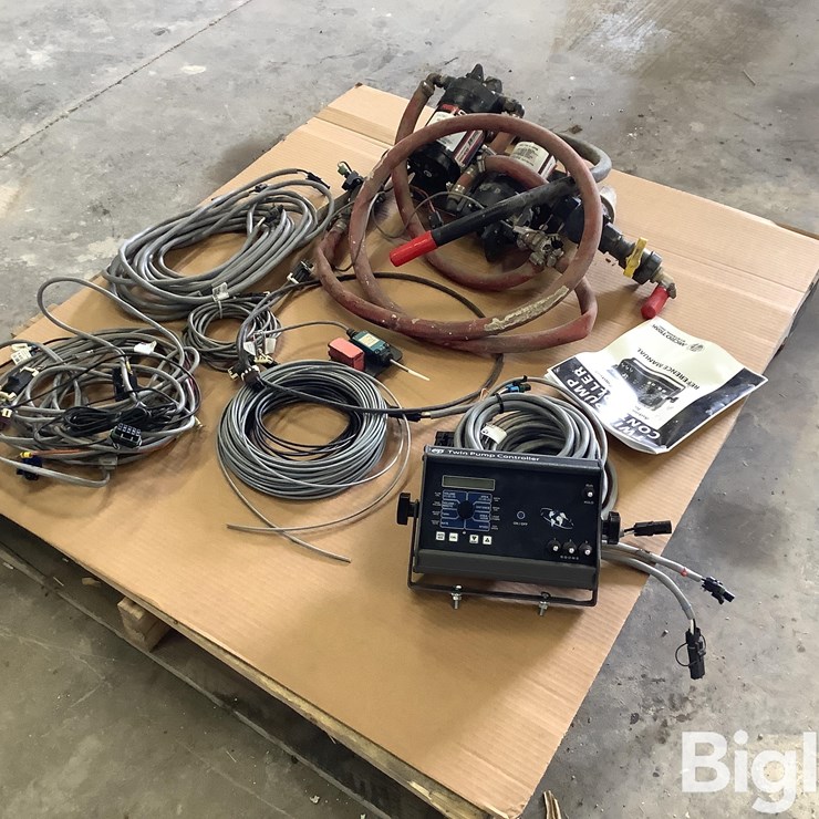 Micro Trak Twin Pump W/controller