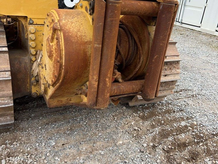 2015-caterpillar-d5k2-lgp-image-50