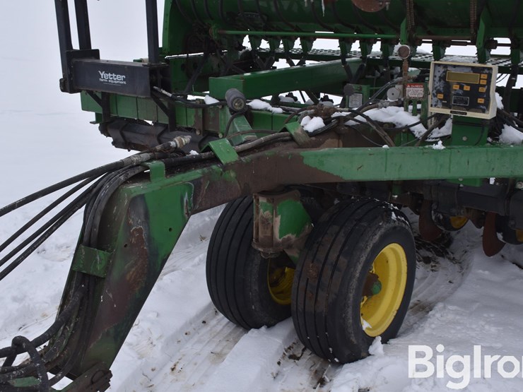 john-deere-750-image-10