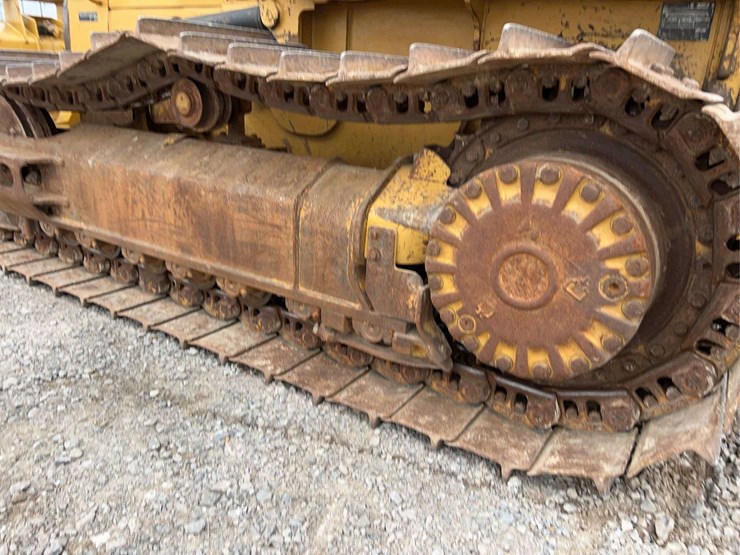2015-caterpillar-d5k2-lgp-image-54
