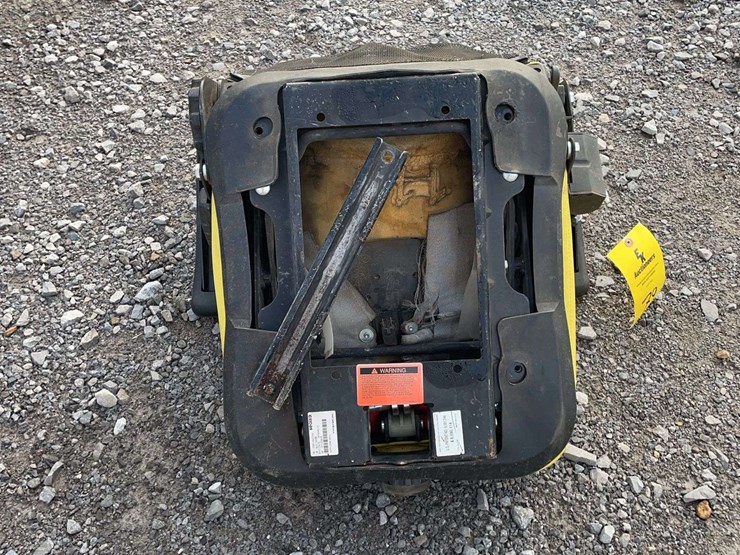 john-deere-seat-image-4
