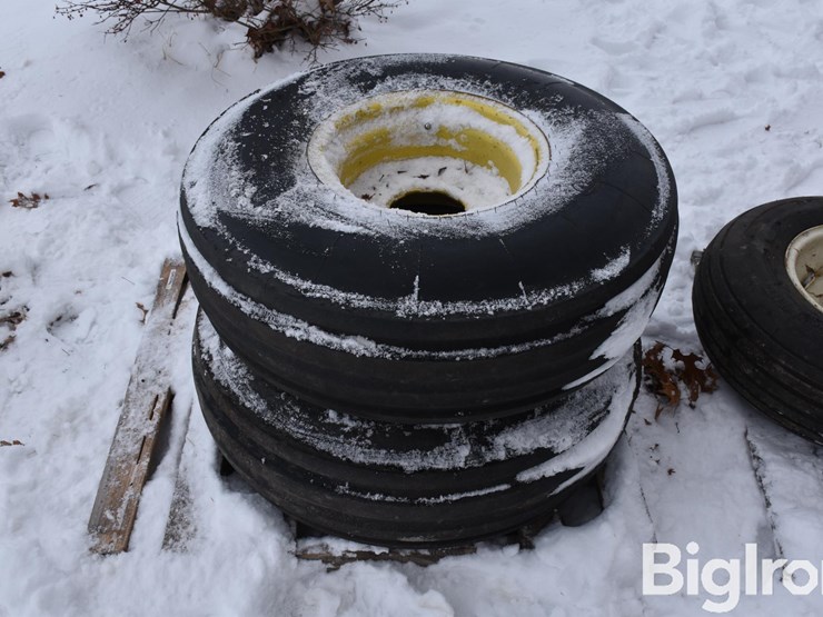 implement-tires-image-3