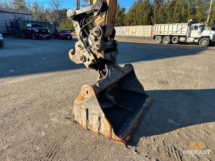 2012-liebherr-924c-wheeled-excavator-image-21