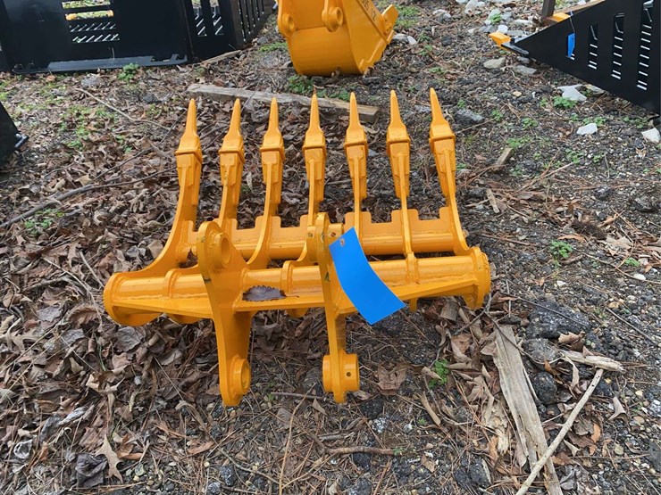 caterpillar-305-image-3