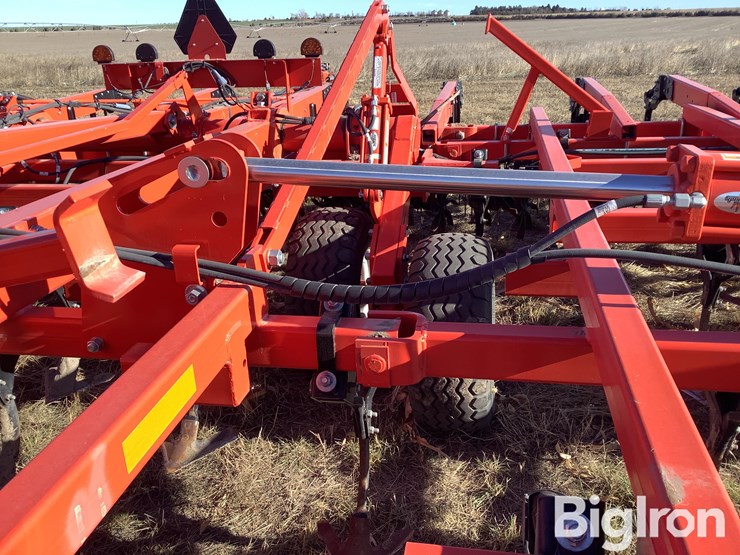 2024-kuhn-krause-6405-31-image-17