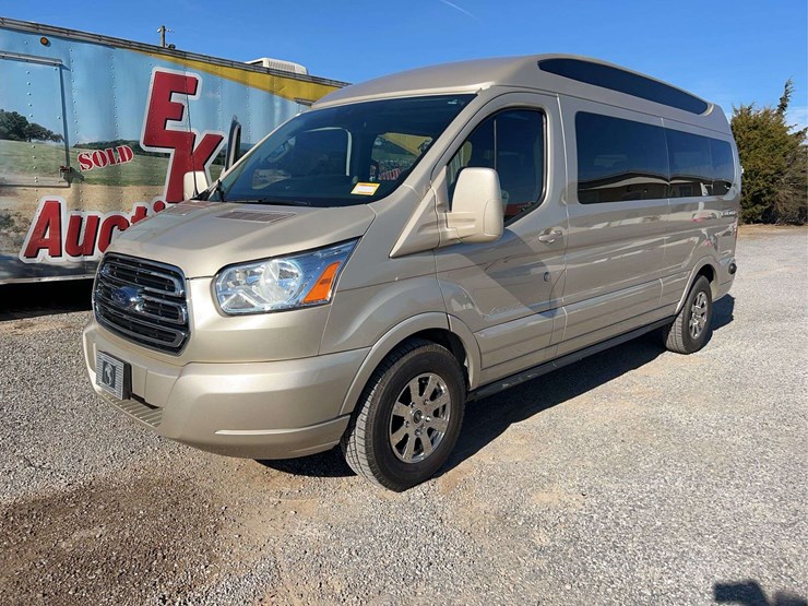 2019-ford-transit-image-4