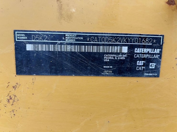 2015-caterpillar-d5k2-lgp-image-38