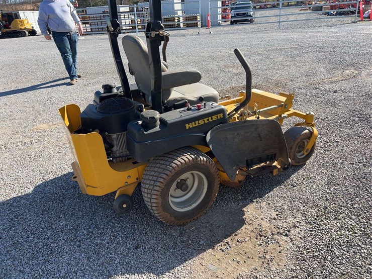 hustler-fastrak-48-image-12