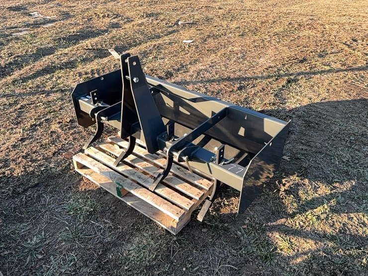 ironcraft-3105-box-blade-w/-scarifier-tractor-attachment-sn:278476-image-1