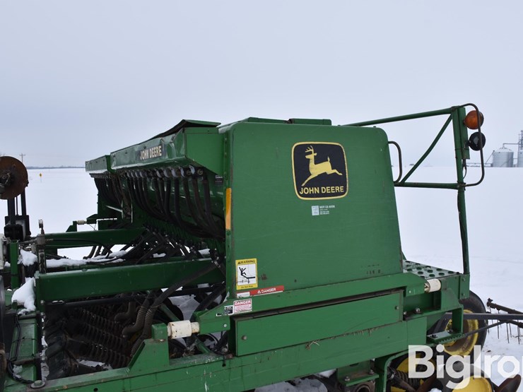 john-deere-750-image-17