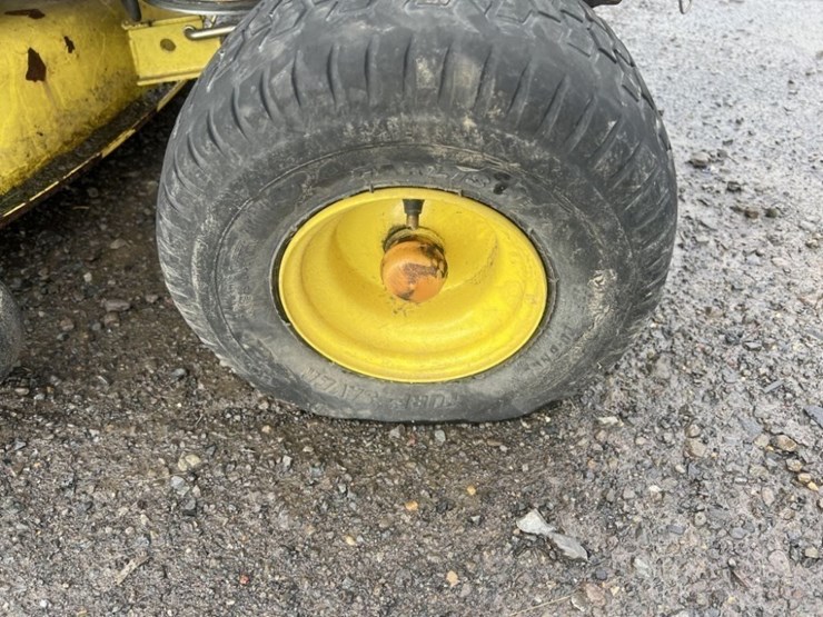 john-deere-la135-image-9