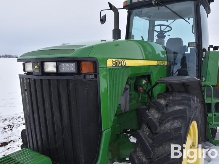 john-deere-8100-image-10
