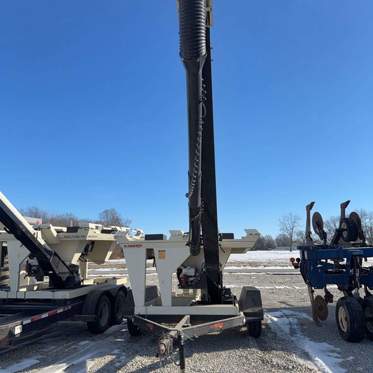 Four Box Friesen Seed Tender
