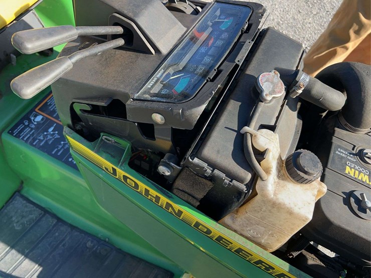 john-deere-425-image-26