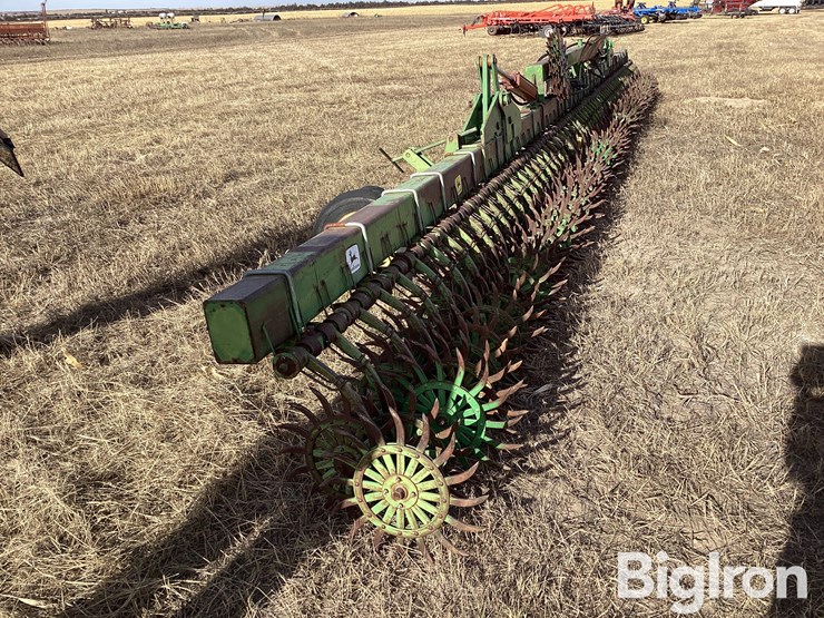 john-deere-400-image-5