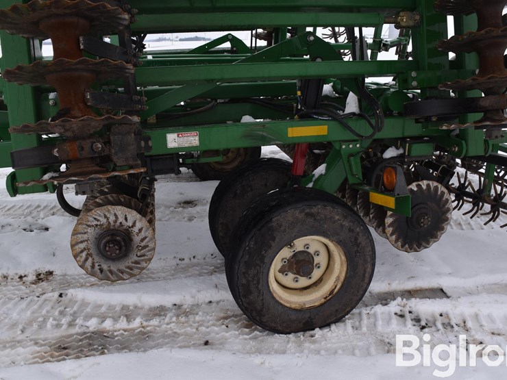 great-plains-2400tm-image-18