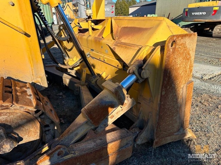 2004-caterpillar-d6r-xl-image-31