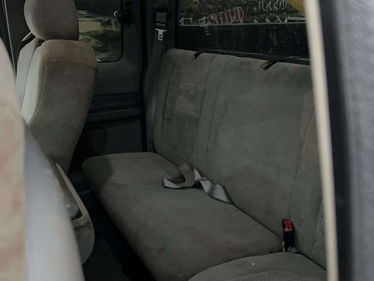 2003-ford-f350-image-33