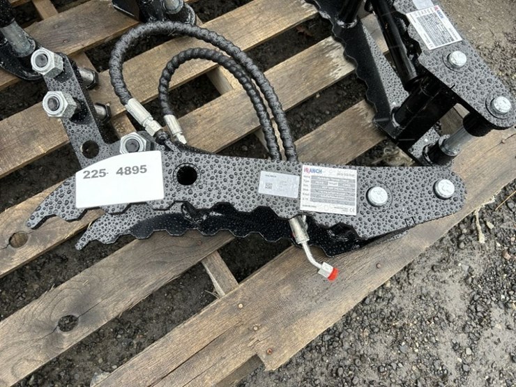 2025-ir-hydraulic-thumb-image-1