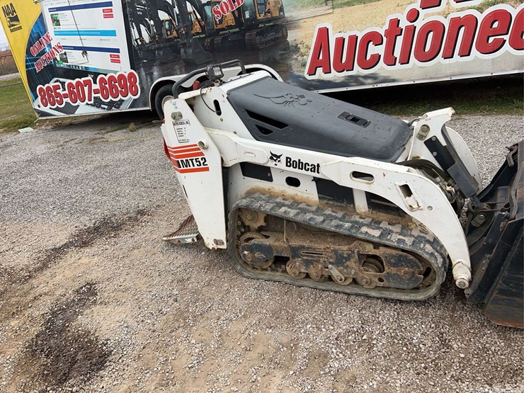 2013-bobcat-mt52-image-3