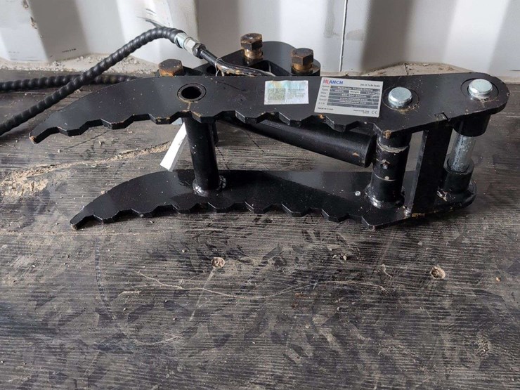 i-ranch-hydraulic-thumb-clamp---iretc-image-2