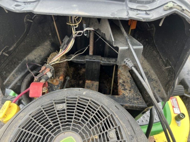 john-deere-la135-image-17