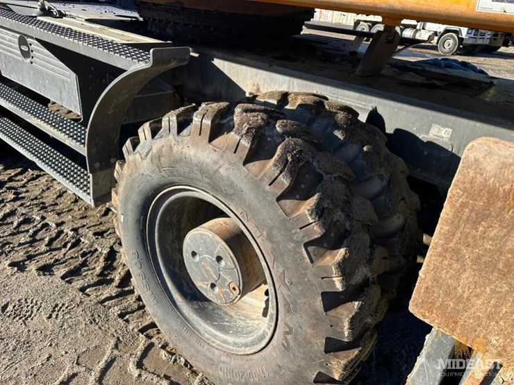 2012-liebherr-924c-wheeled-excavator-image-25