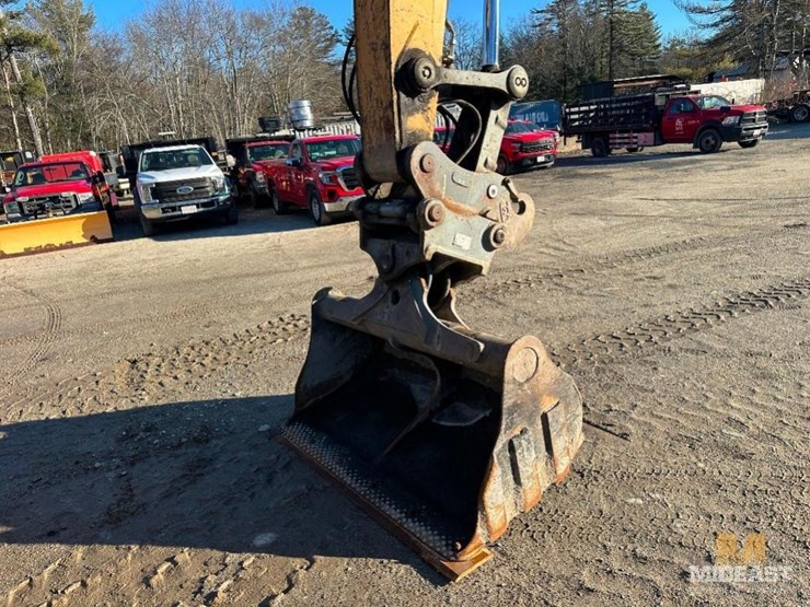 2012-liebherr-924c-wheeled-excavator-image-20